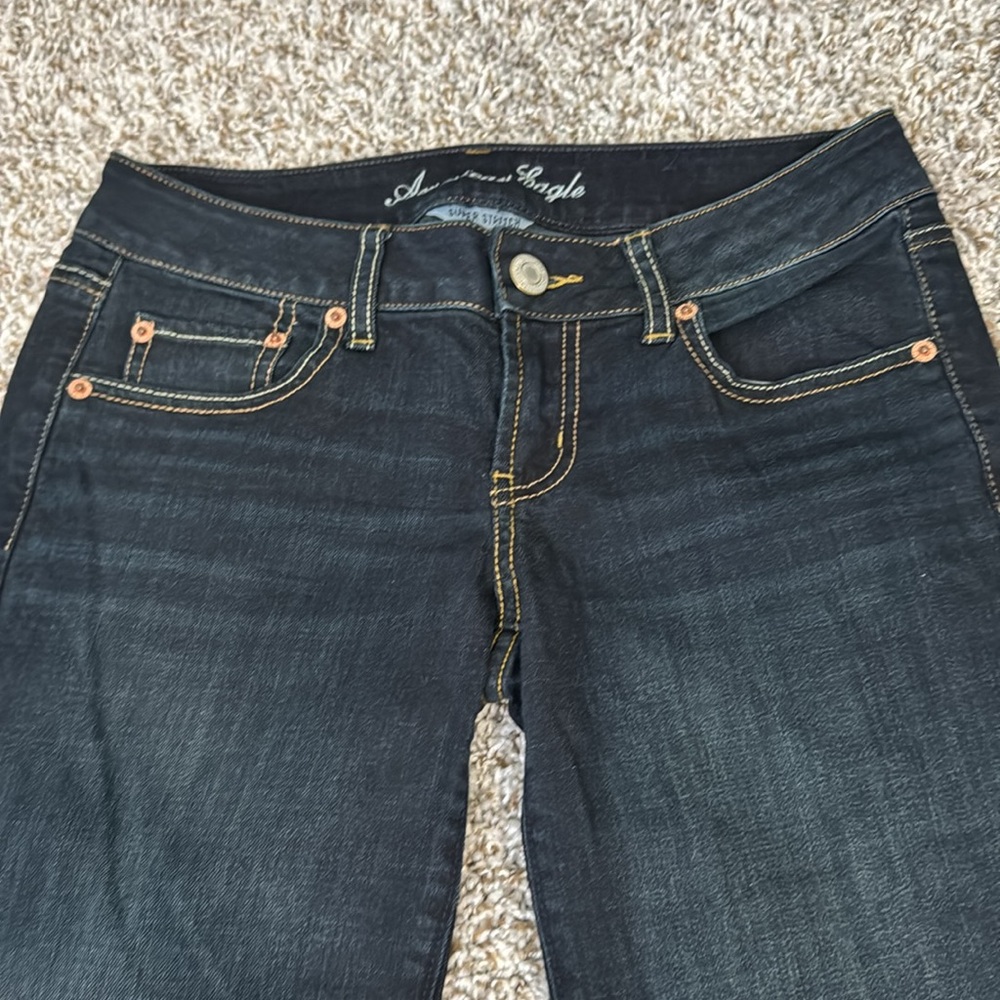 American Eagle favorite boyfriend super stretch jeans. (Dark denim)
